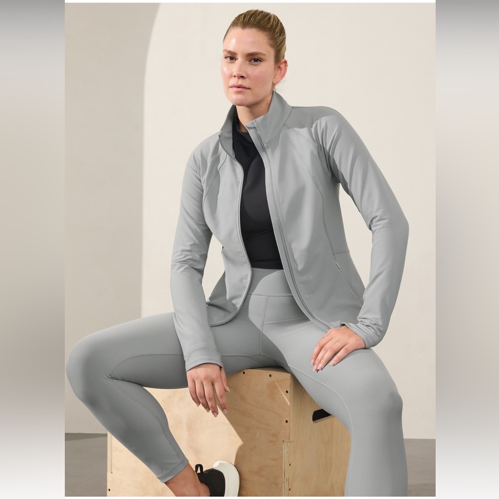 ATHLETA - Picture 6 of 13